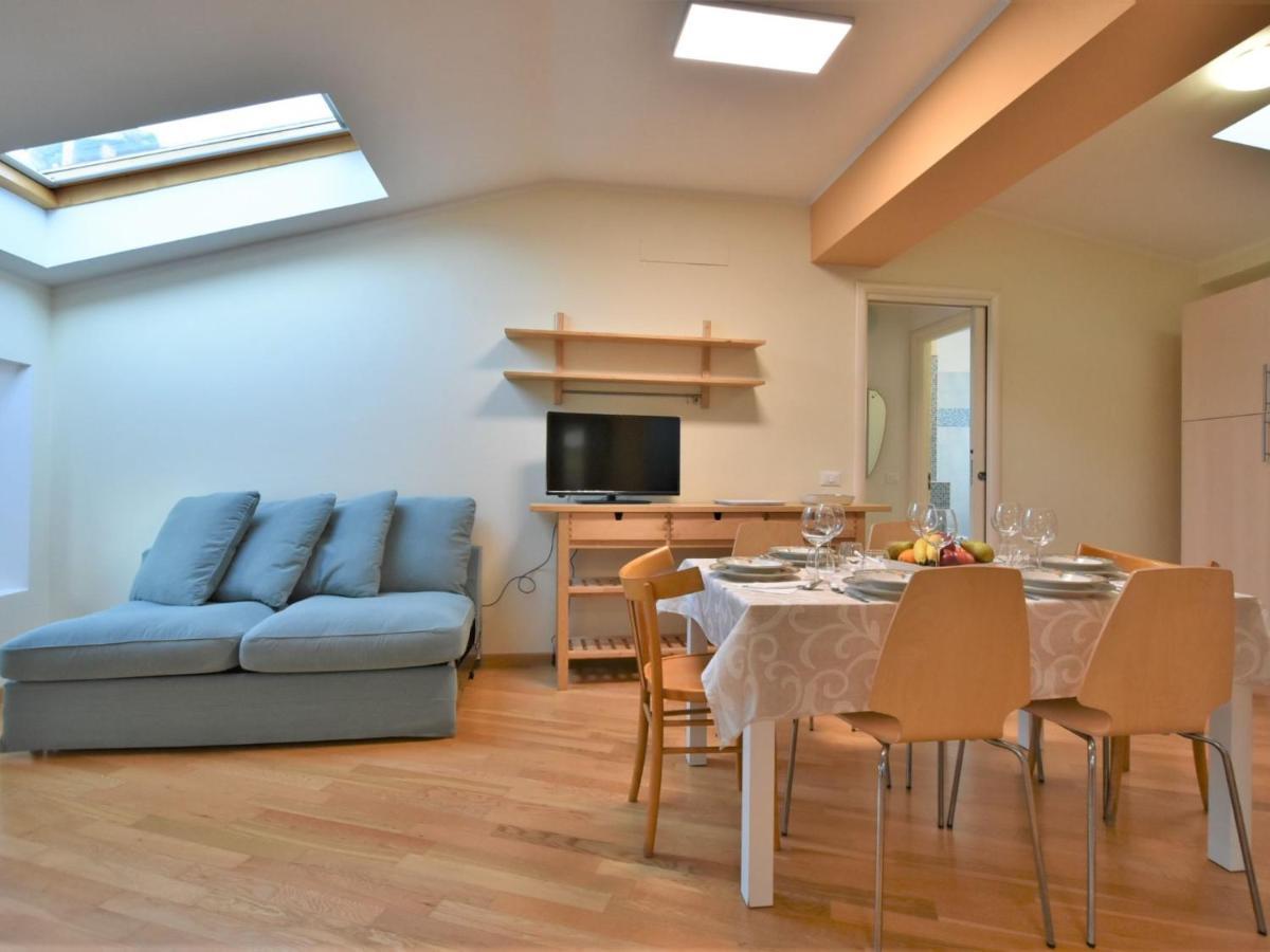 Apartment Duomo Mansarda By Interhome Iseo Extérieur photo