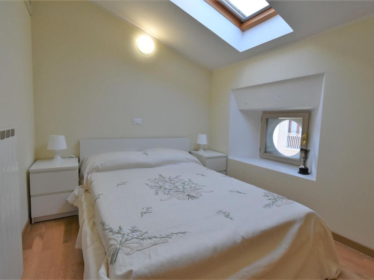 Apartment Duomo Mansarda By Interhome Iseo Extérieur photo
